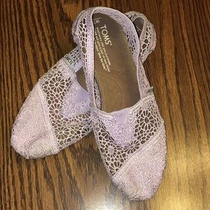 TOMS Lilac Snow Crochet Classics